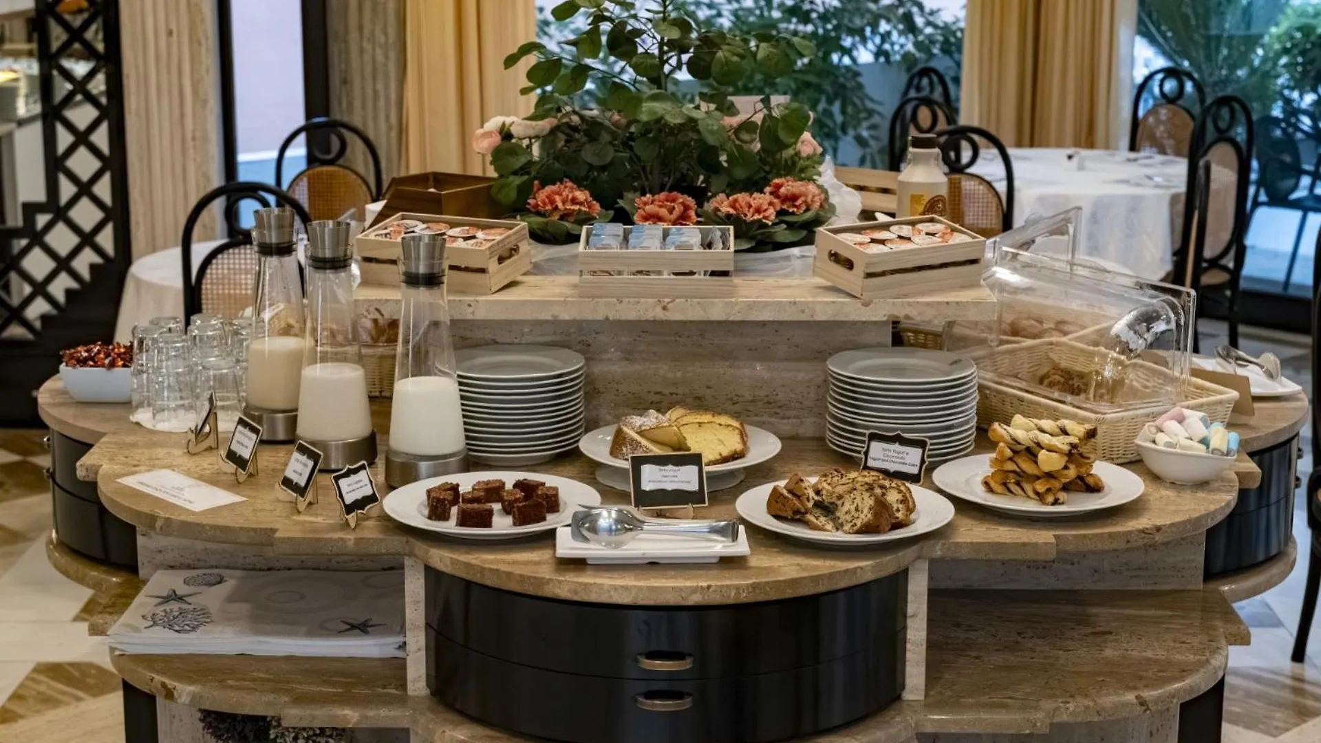 Hotel President - Vintage Hotel In Centro Riccione