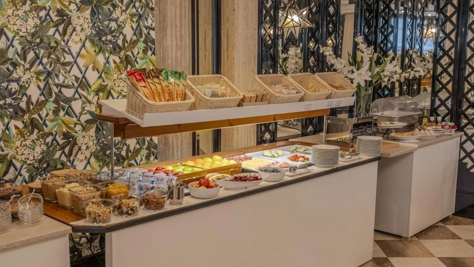 Hotel President - Vintage Hotel In Centro Riccione