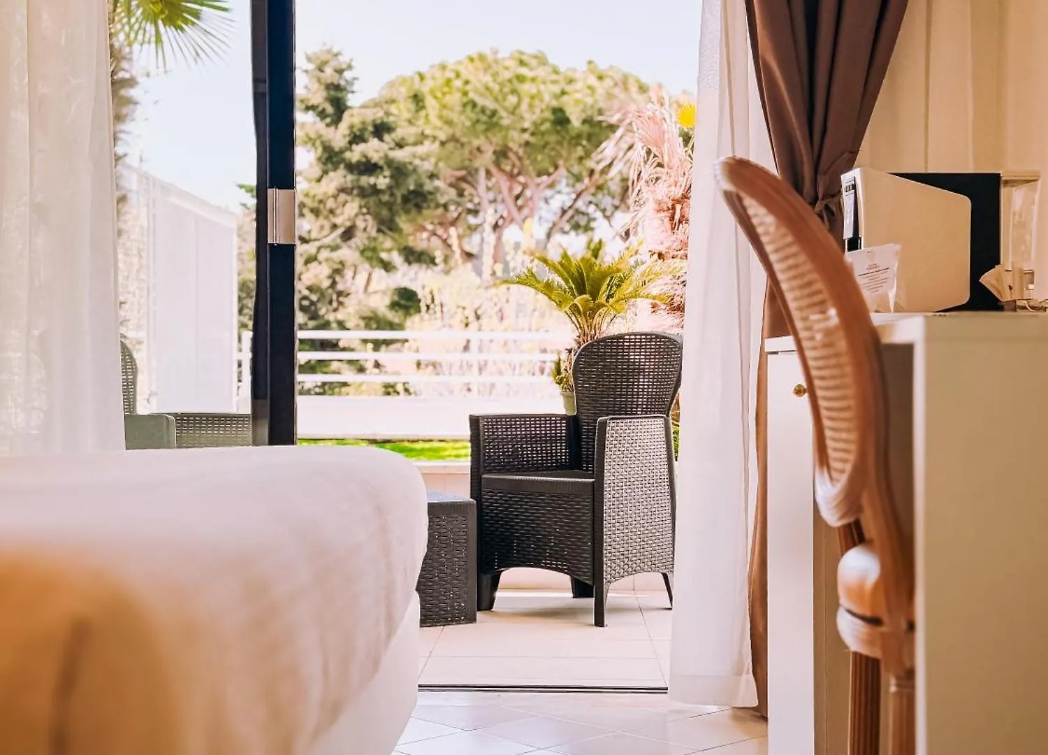 Hotel President - Vintage Hotel In Centro Riccione